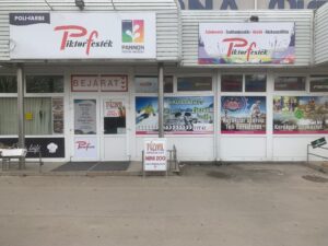 Piktorfesték Székesfehérvár Tobak utca üzlet homlokzata